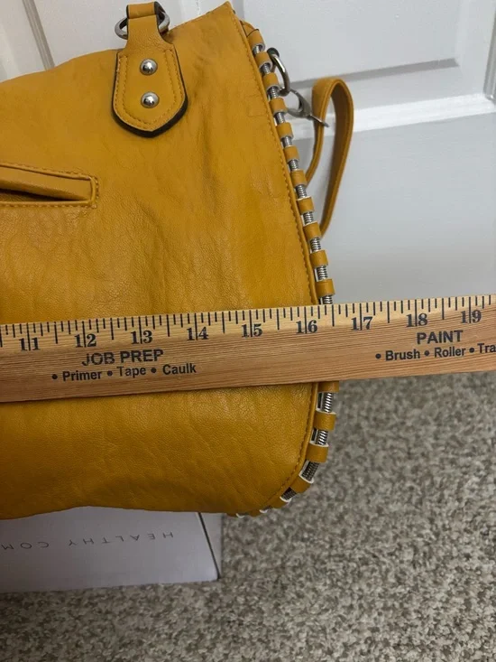 Jessica Simpson mustard hobo bag slouchy shoulder purse boho style - Picture 8 of 8